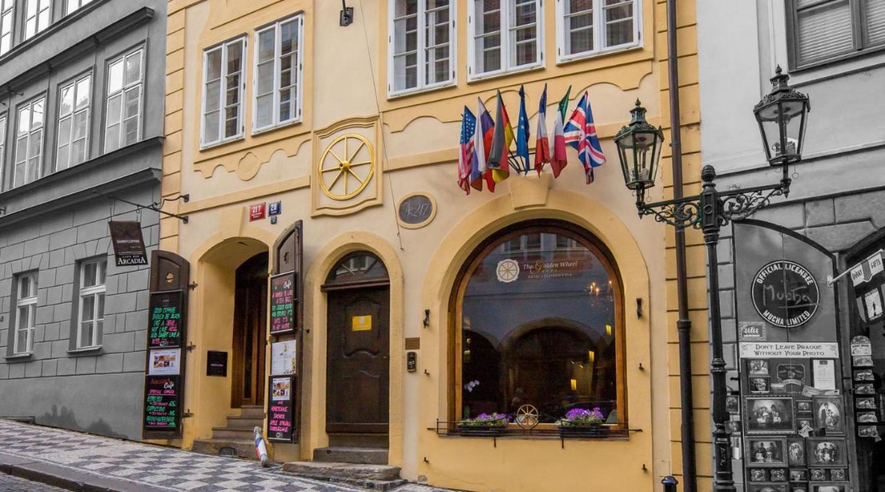 The Golden Wheel Hotel Praga Exterior foto